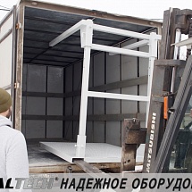 Отгрузка Мини-станции затаривания Биг-Бэгов SZ 100 ITALTECH компании WOODPOINT